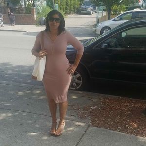 Meet your Posher, Ayronelis